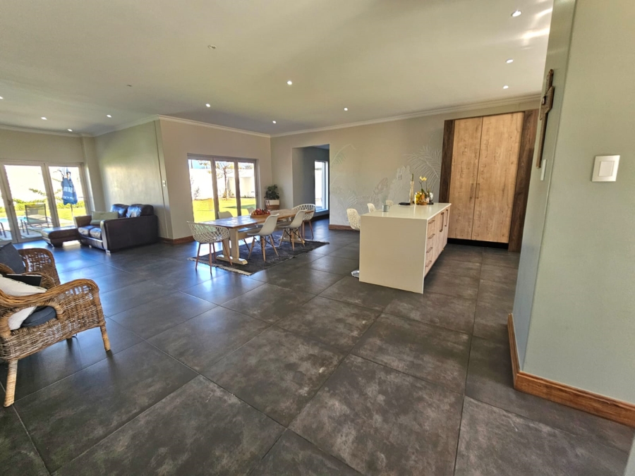 5 Bedroom Property for Sale in St Helena Free State